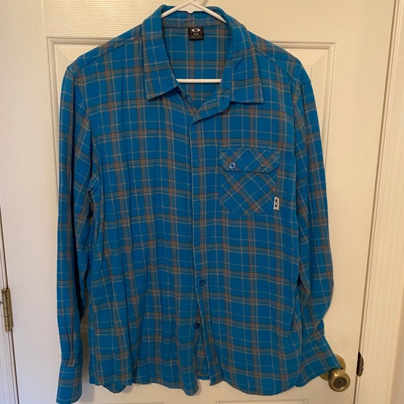 Oakley men’s button up - Picture 1 of 6